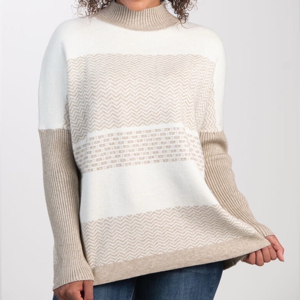 NWT MARBELLA Women's Beige and White Sweater